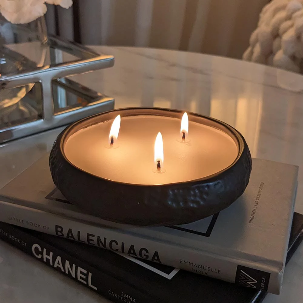 Aeolian 3 Wick Black Scented Candle - Image 4