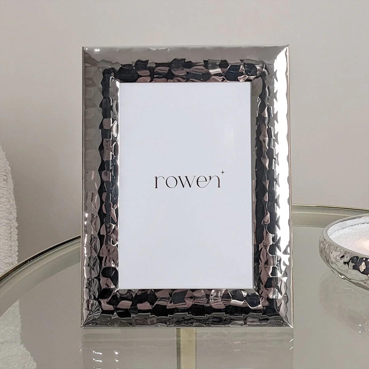 Annalise Silver Plated Patterned Photo Frame - 4x6" - Image 2