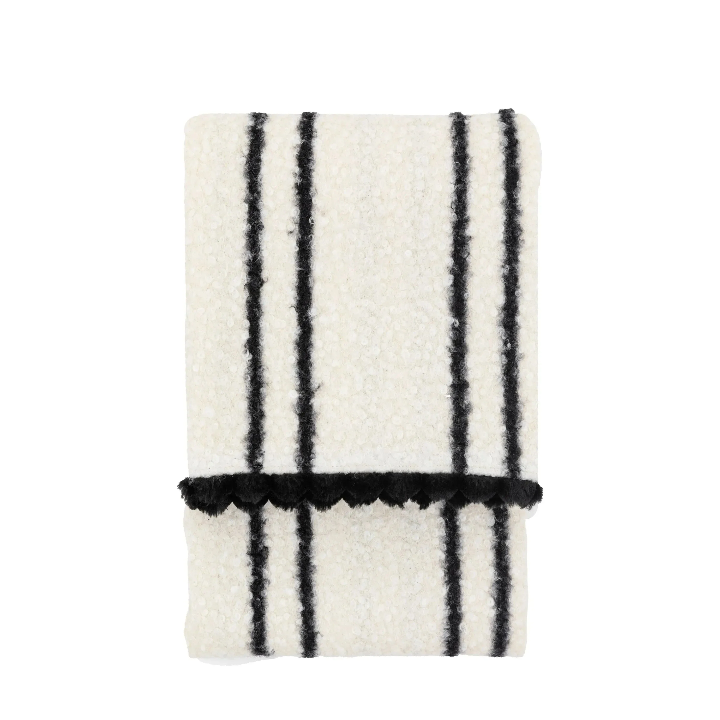Appoline Soft Textured Monochrome Throw with Scalloped Edge Detailing - Image 3