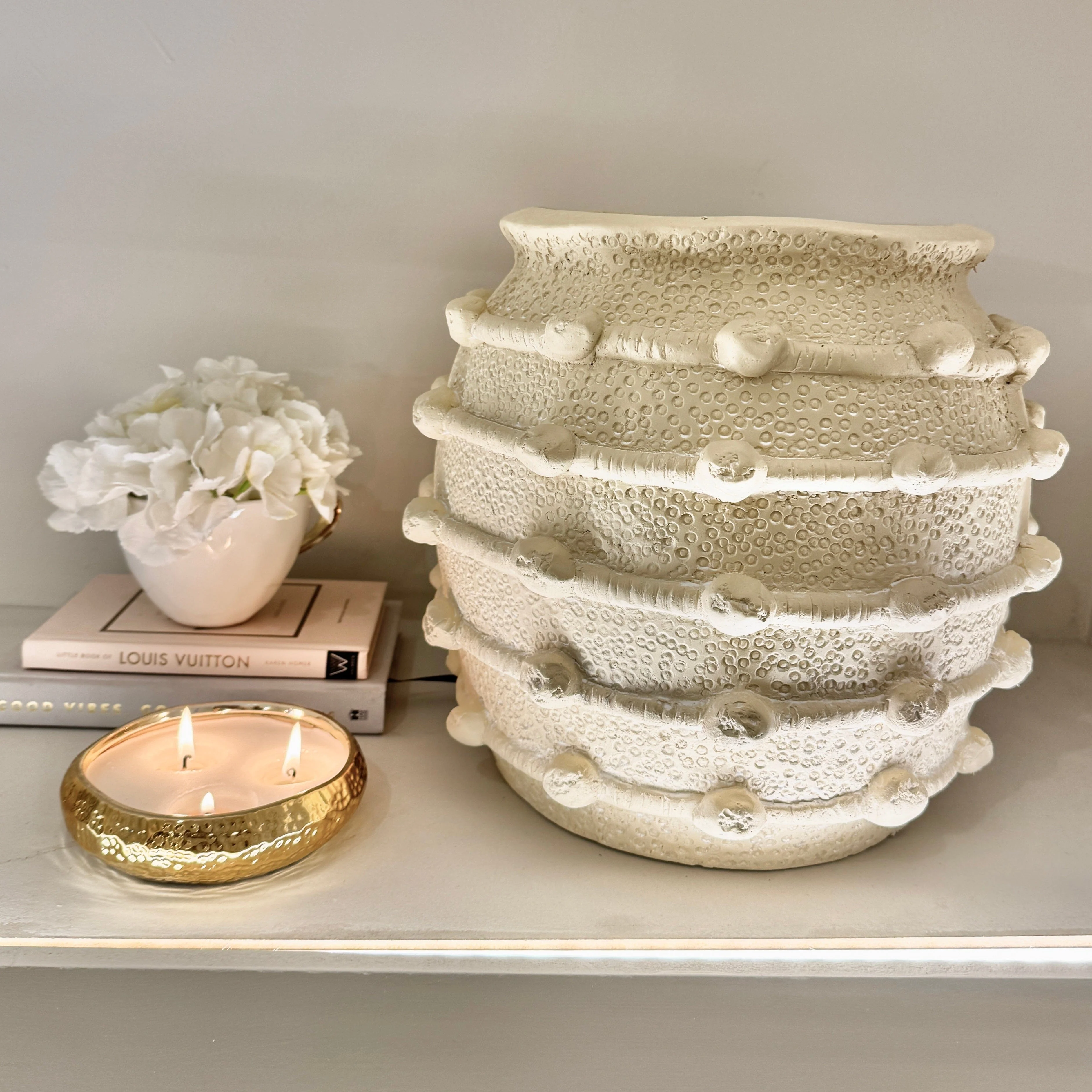 Arya Medium Beige Bobble Effect Decorative Planter