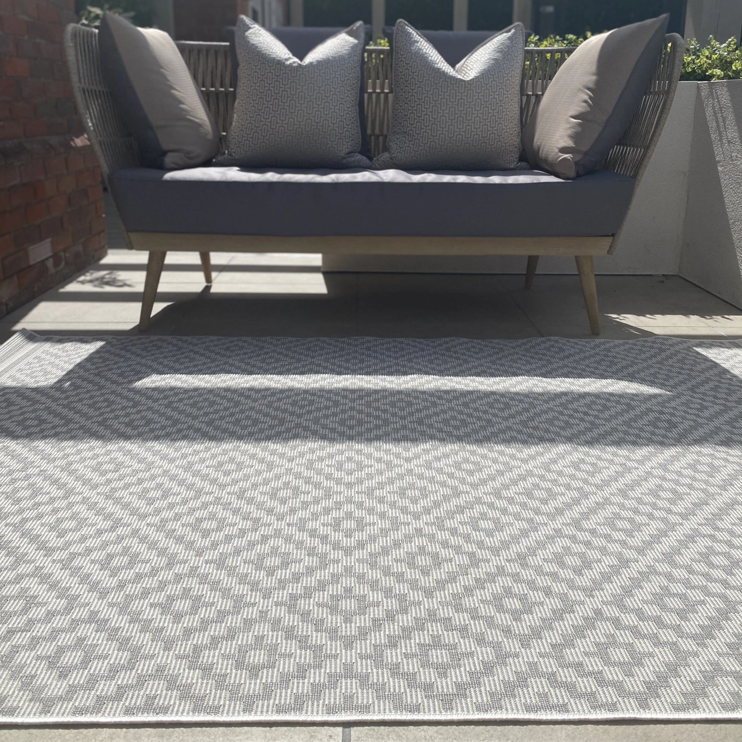 Cheshire Grey & White Diamond Print Washable Outdoor Rug - Image 2