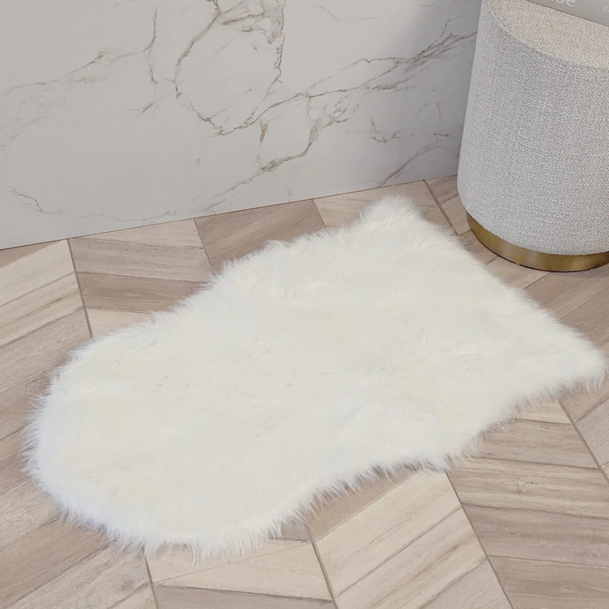 Elle Small Faux Fur White Hide Rug - 60x90cm - Image 3