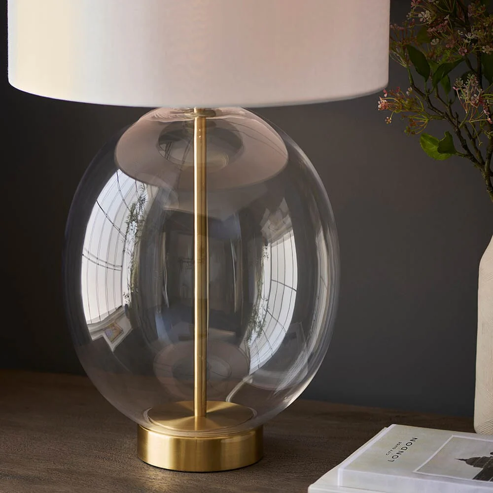 Fawsley Clear Glass & Gold Table Lamp with Ivory Shade - Image 5