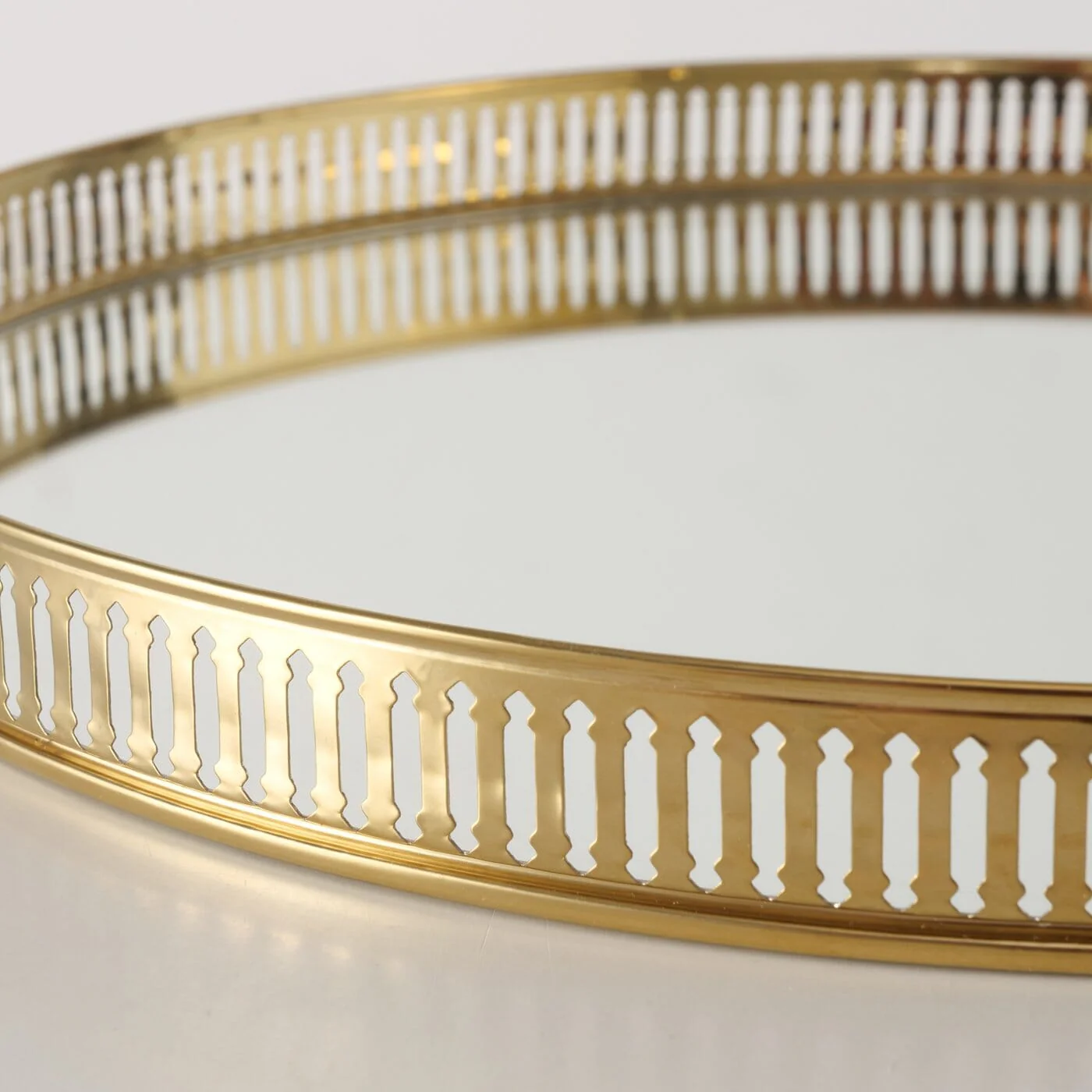 Fern Gold Mirrored Decorative Round Tray - Image 2