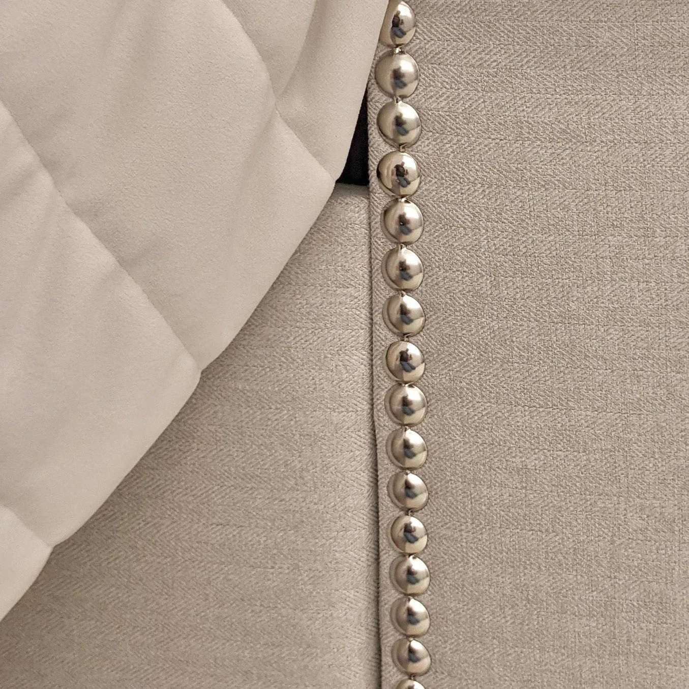 Harper Classic Luxury Grey Tweed Buttoned Silver Stud Wing Chunky Bed - Image 5
