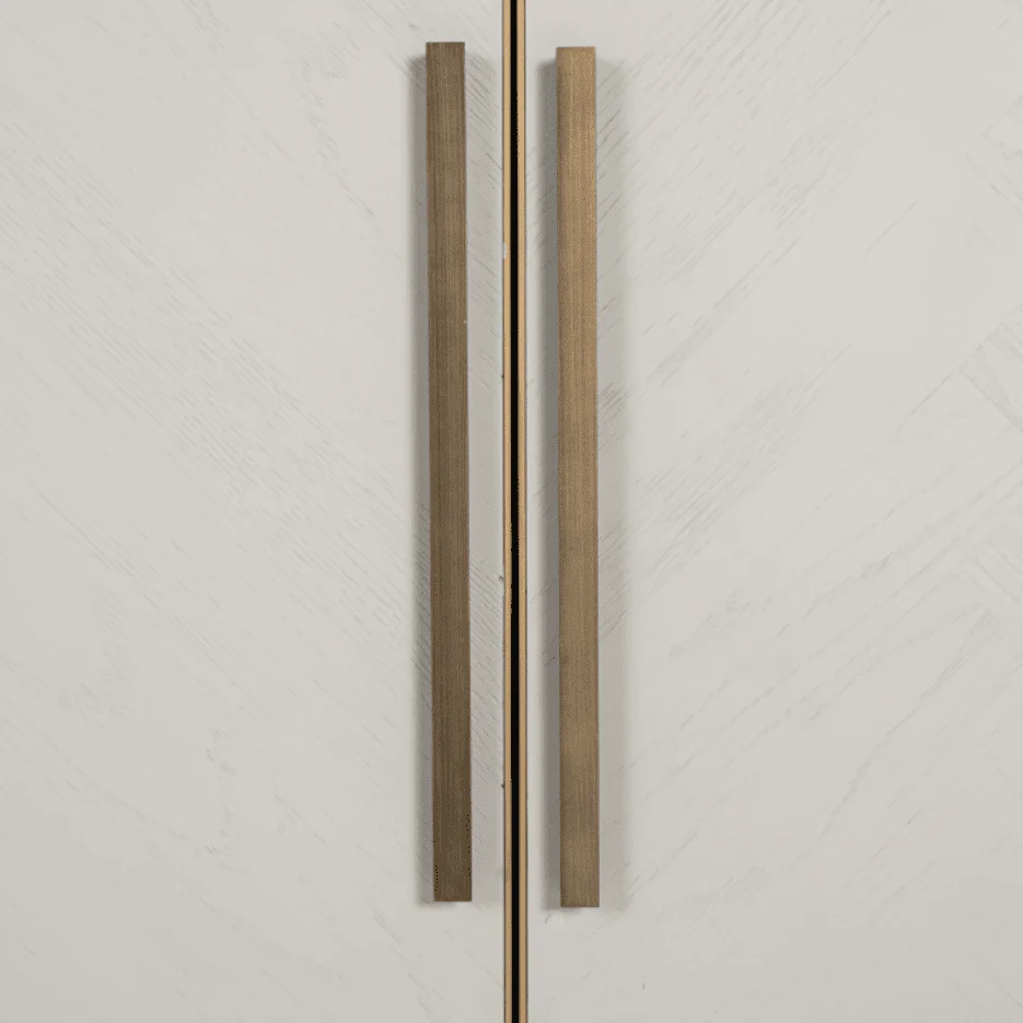 Helena Luxury Cream Oak Veneer 4 Door Sideboard with Brass Detailing - Image 6