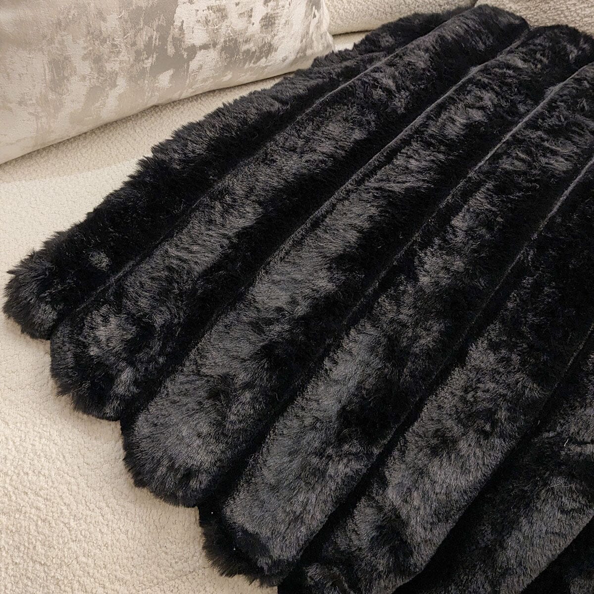 Isla Black Chunky Ribbed Faux Fur Throw - Image 2
