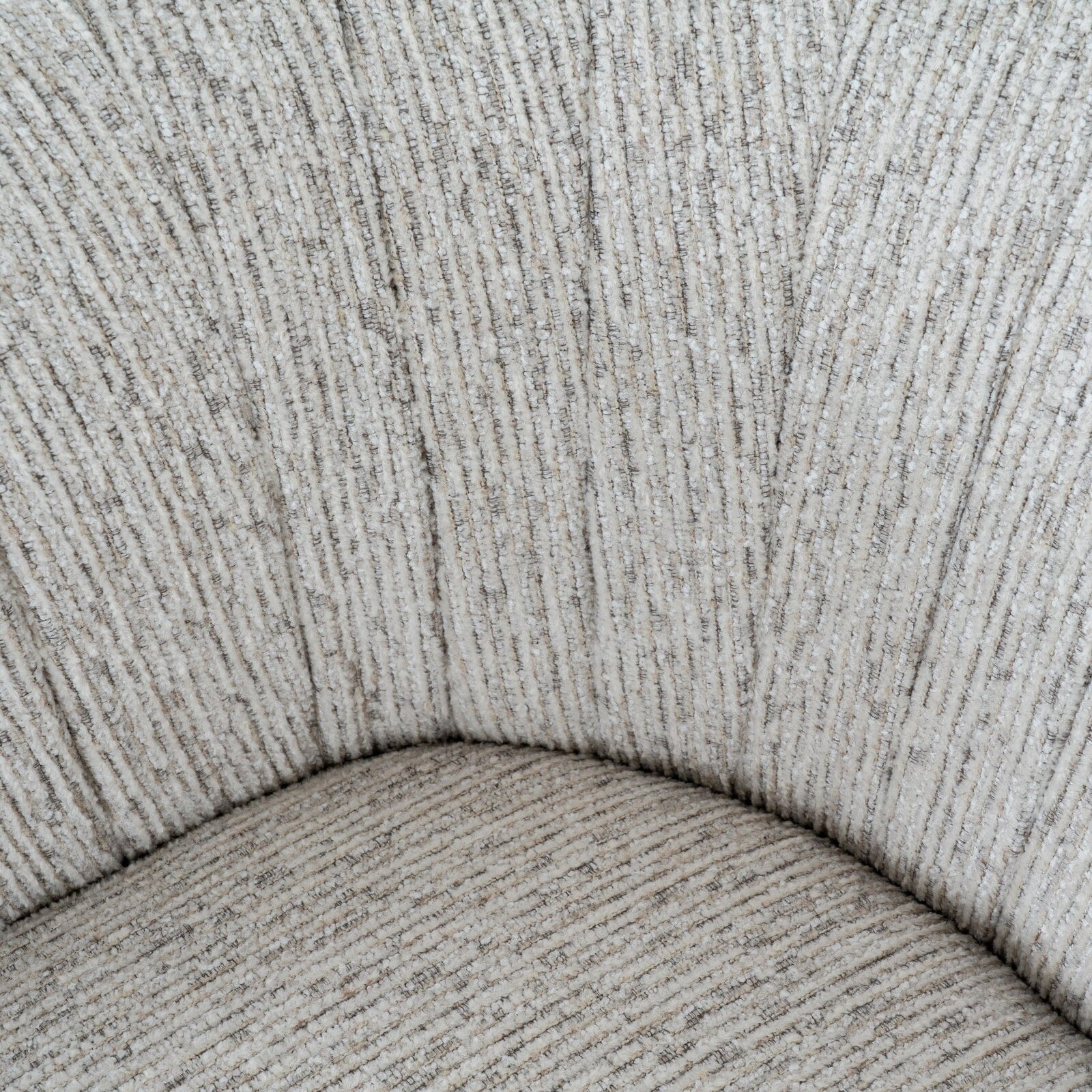 Isolinia Cream Textured Curved Accent Chair - Image 7