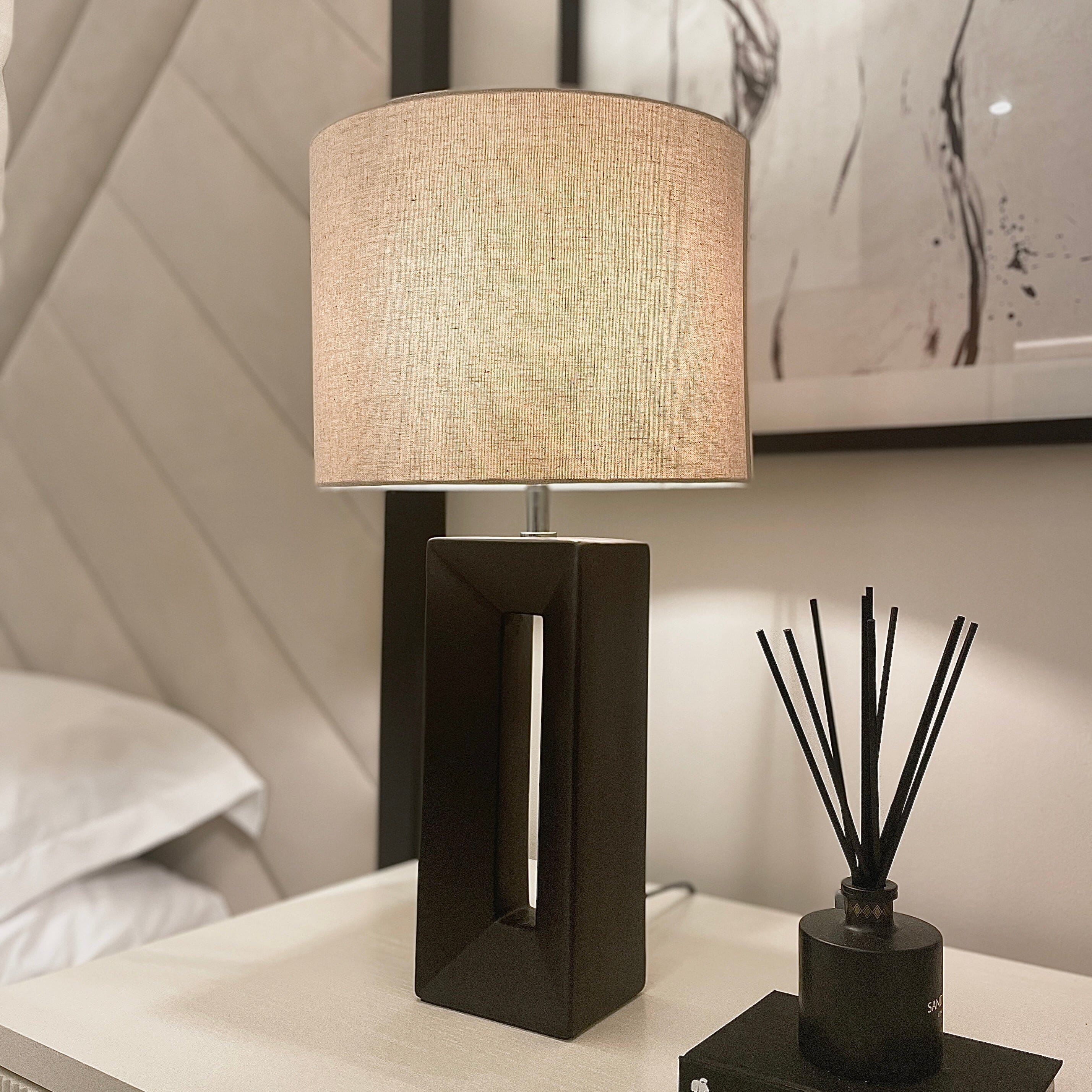 Kimia Black Table Lamp - Image 2