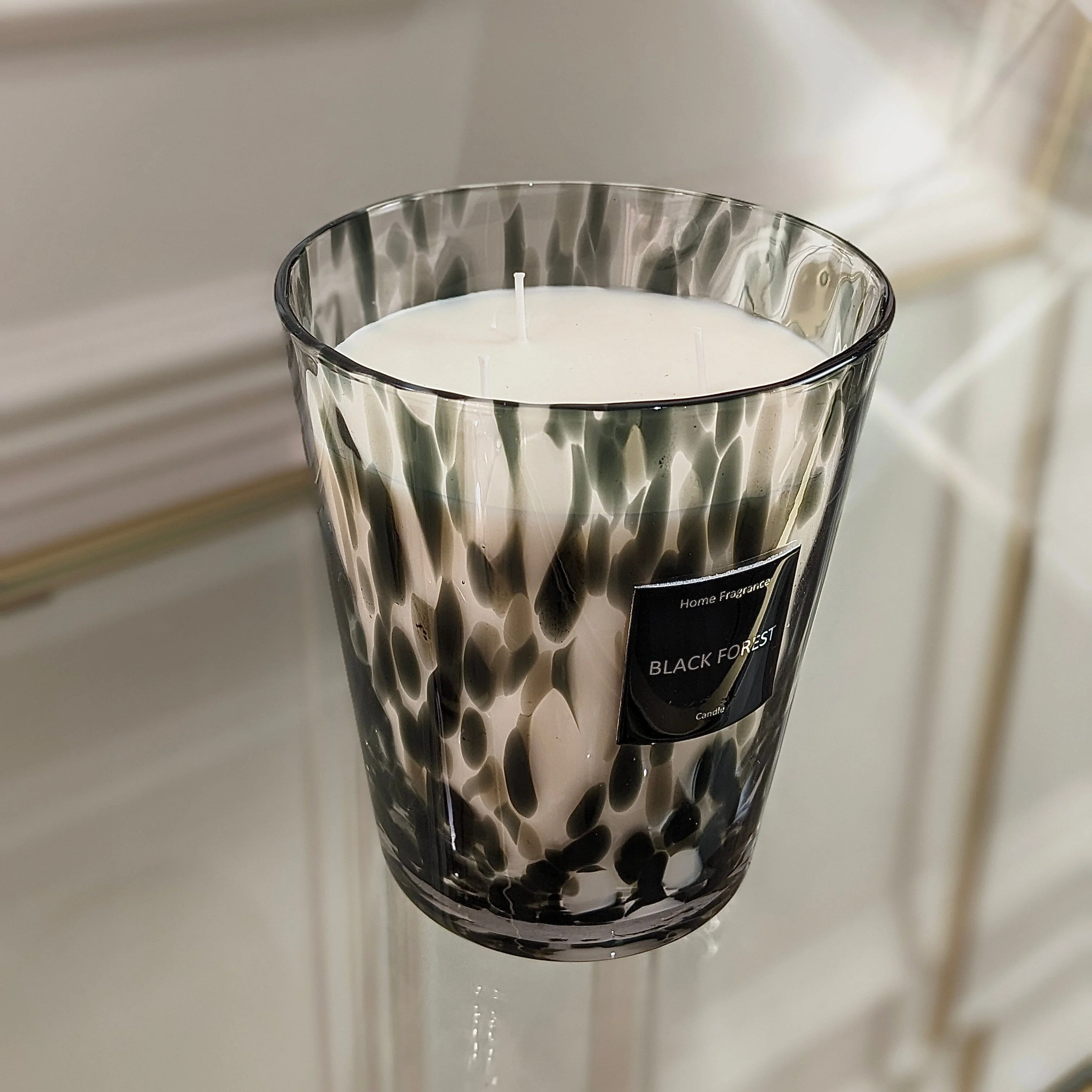 Large Speckled Black Forest Scented Candle - Image 2