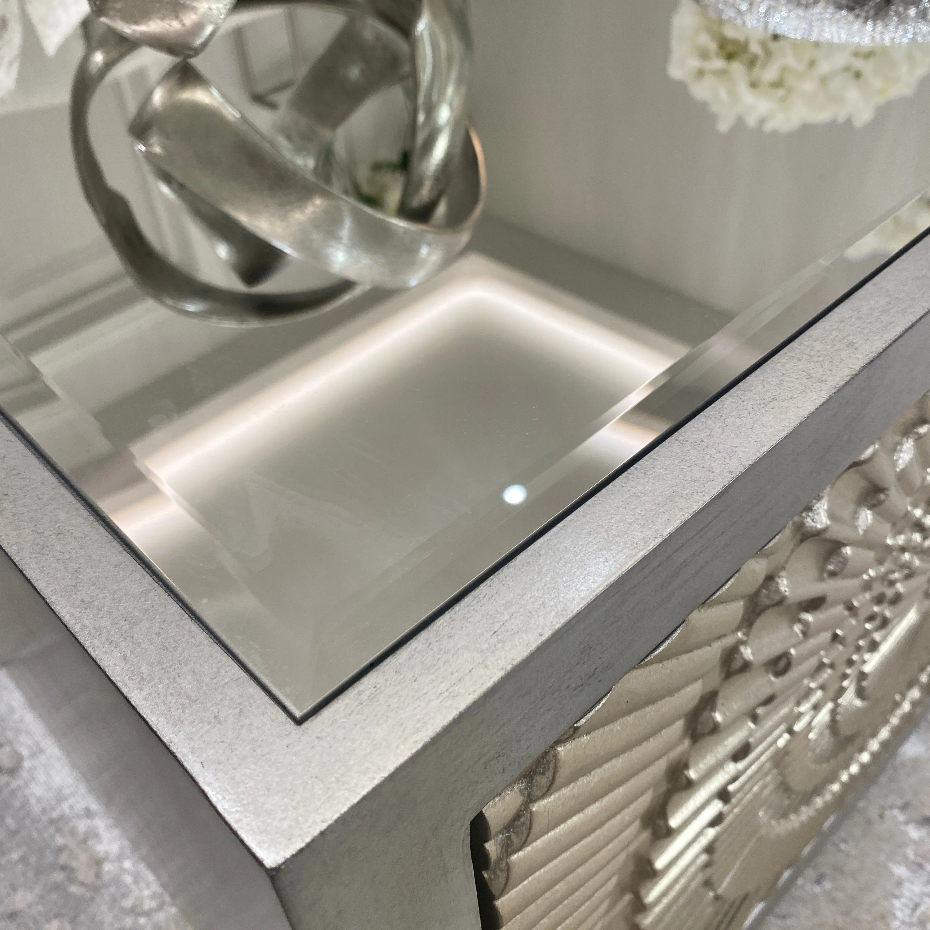 Leverette Silver Premium 4 Drawer Coffee Table - Image 4