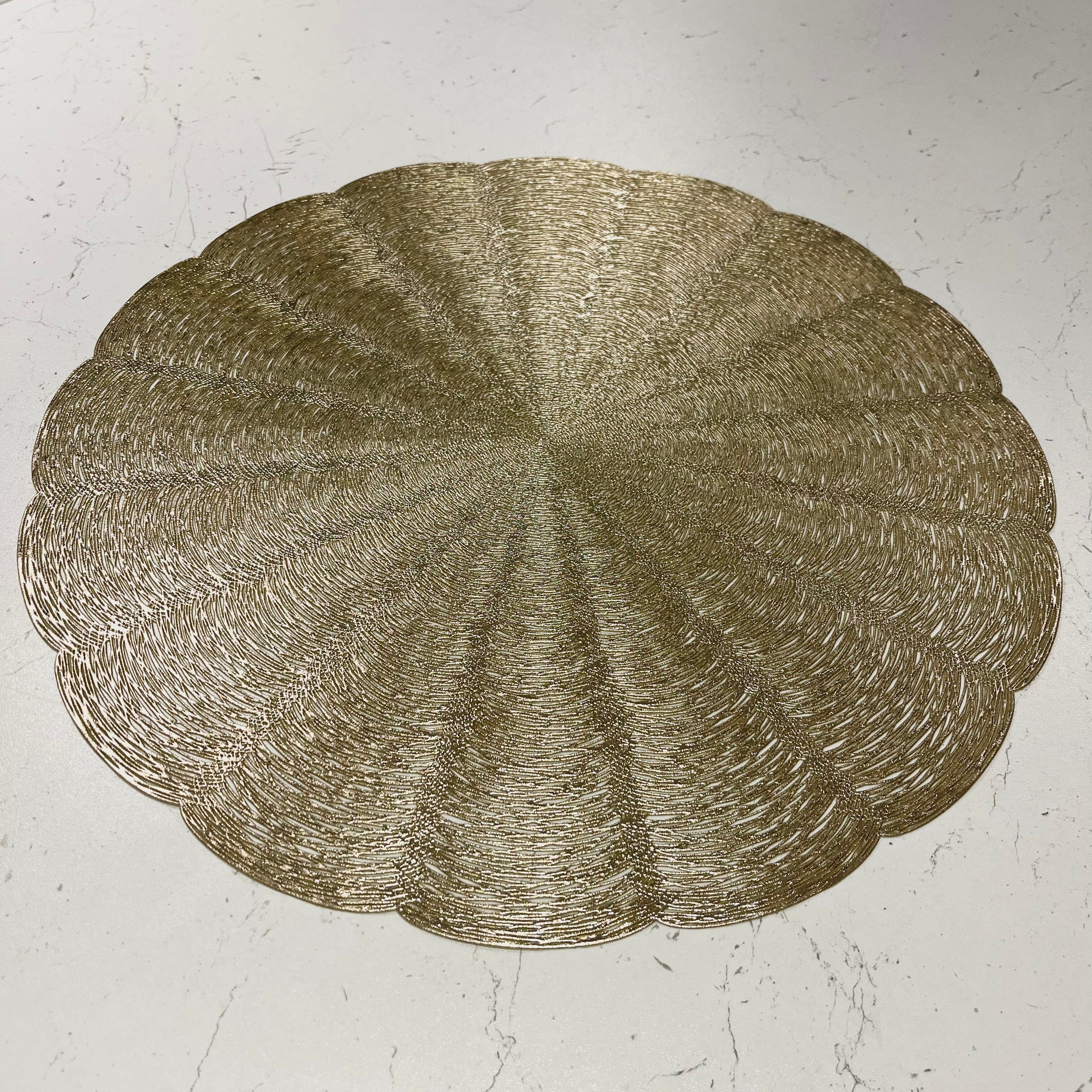 Lyra Gold Round Placemat - Image 2
