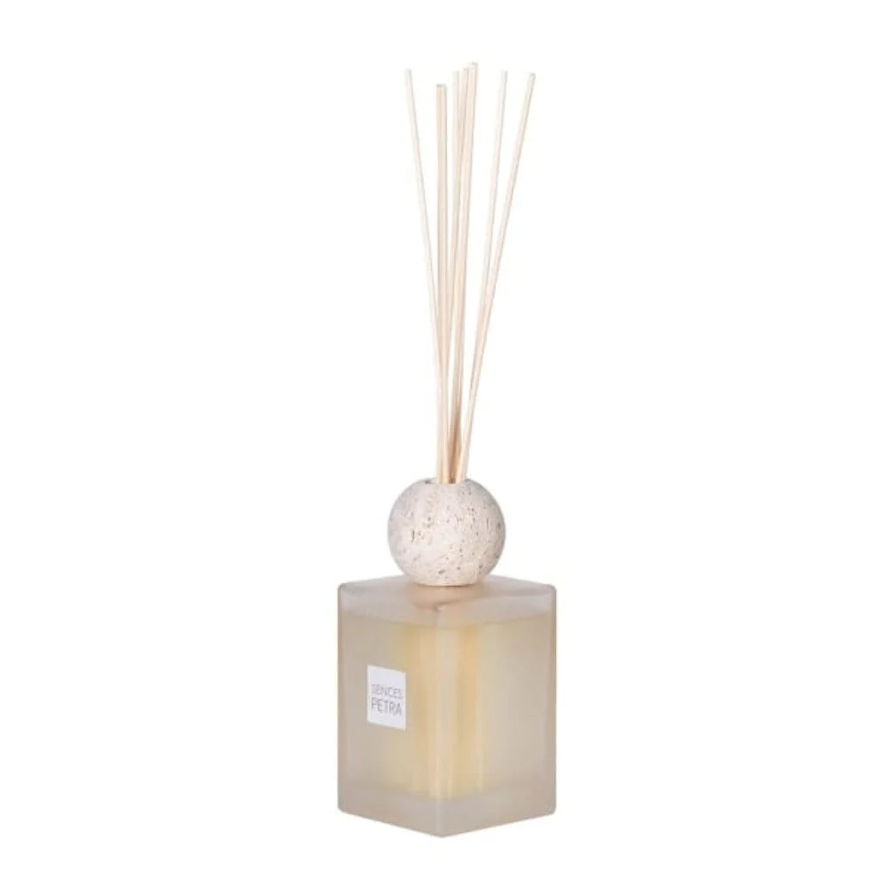 Petra Neutral Large Reed Diffuser - 500ml - Image 3