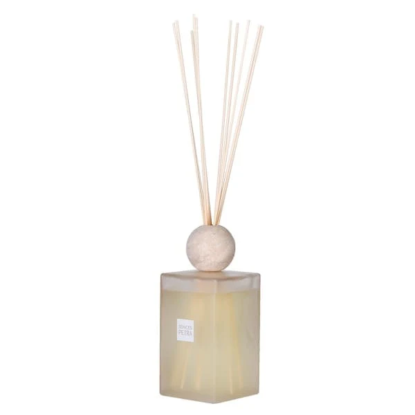 Petra Neutral XL Reed Diffuser - 2200ml - Image 3