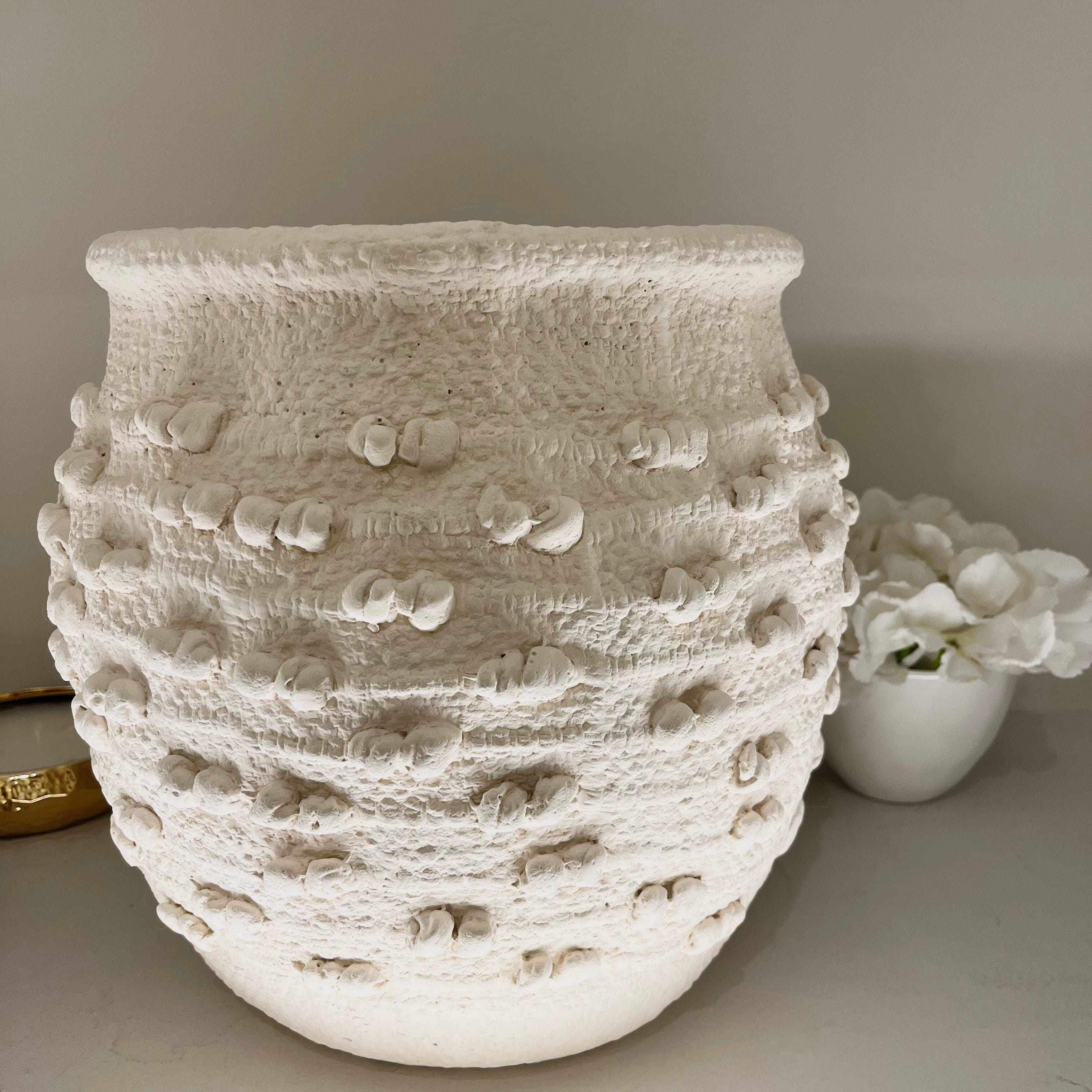 Porta Cream Textured Vase - Image 2