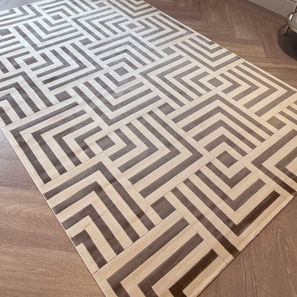 Rosetta Ivory & Gold Geometric Patterned Rug - Image 4
