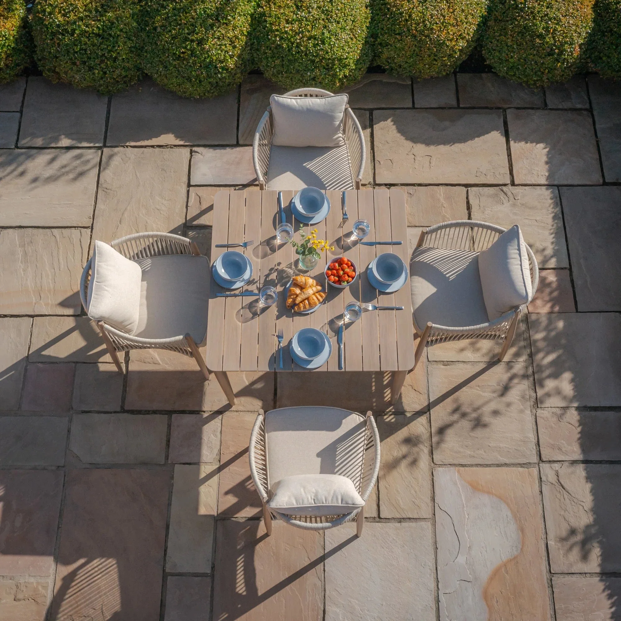 Santorini Outdoor Cream & Taupe Rope Weave 4 Seater Dining Set - Image 3