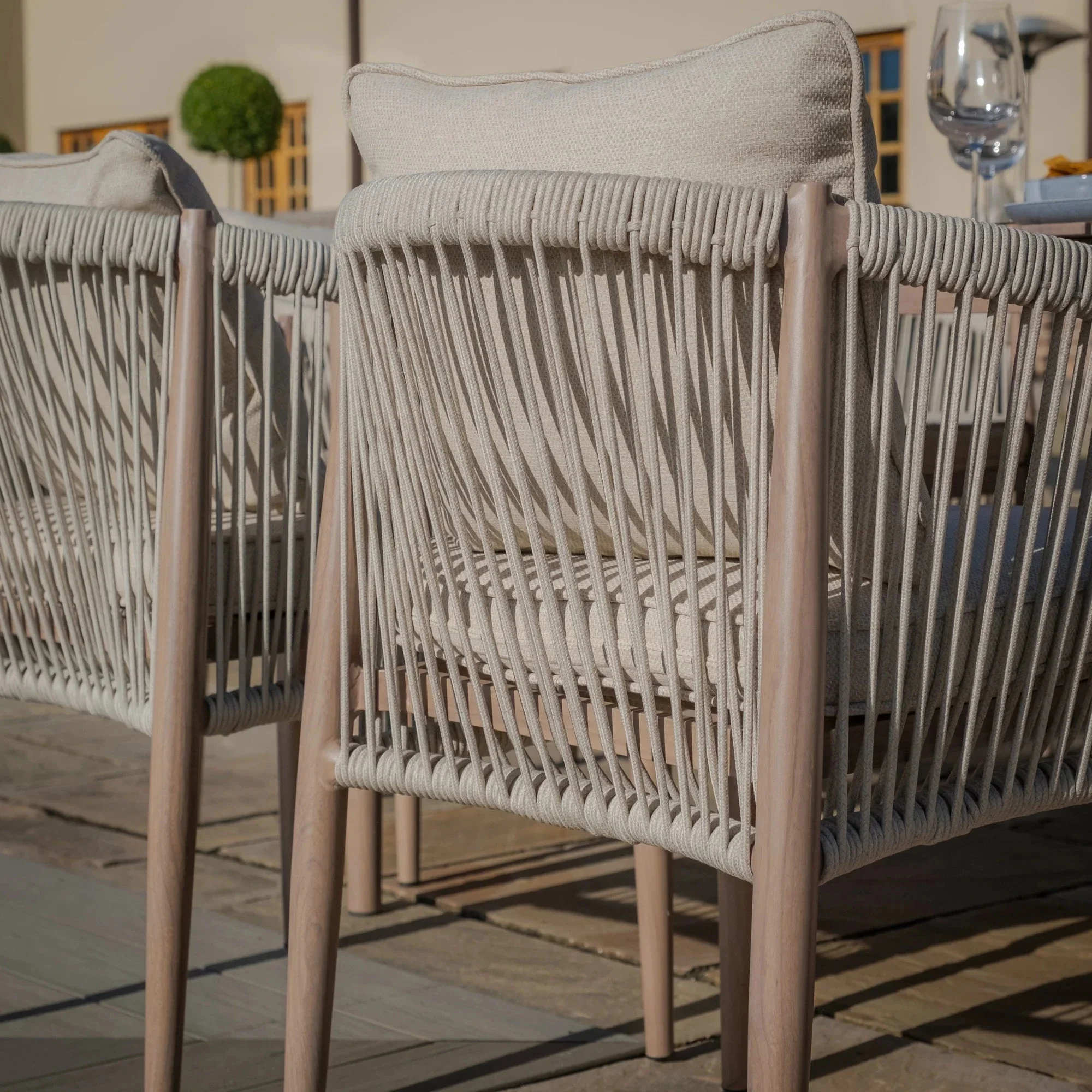 Santorini Outdoor Cream & Taupe Rope Weave 6 Seater Dining Set - Image 5