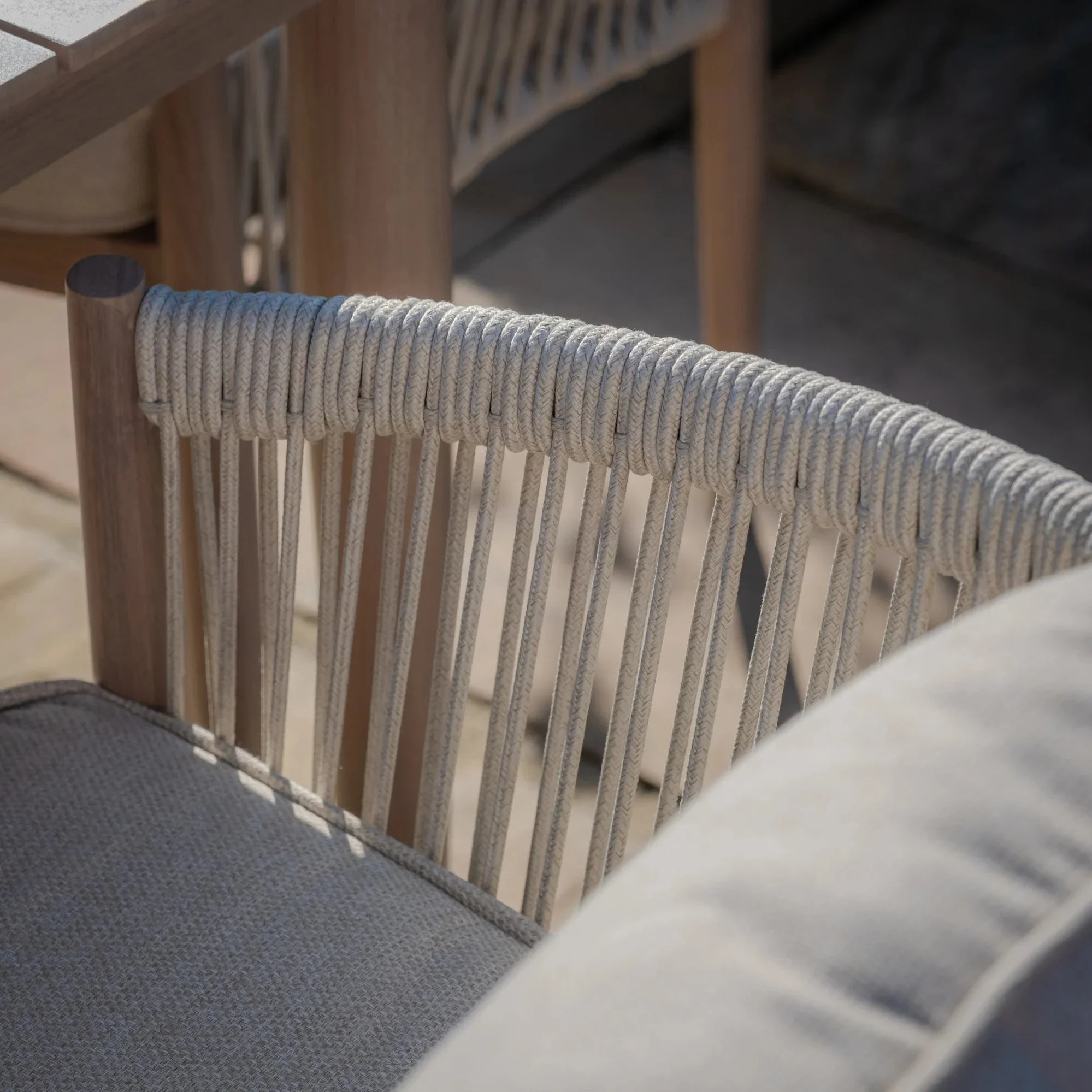 Santorini Outdoor Cream & Taupe Rope Weave 8 Seater Dining Set - Image 6