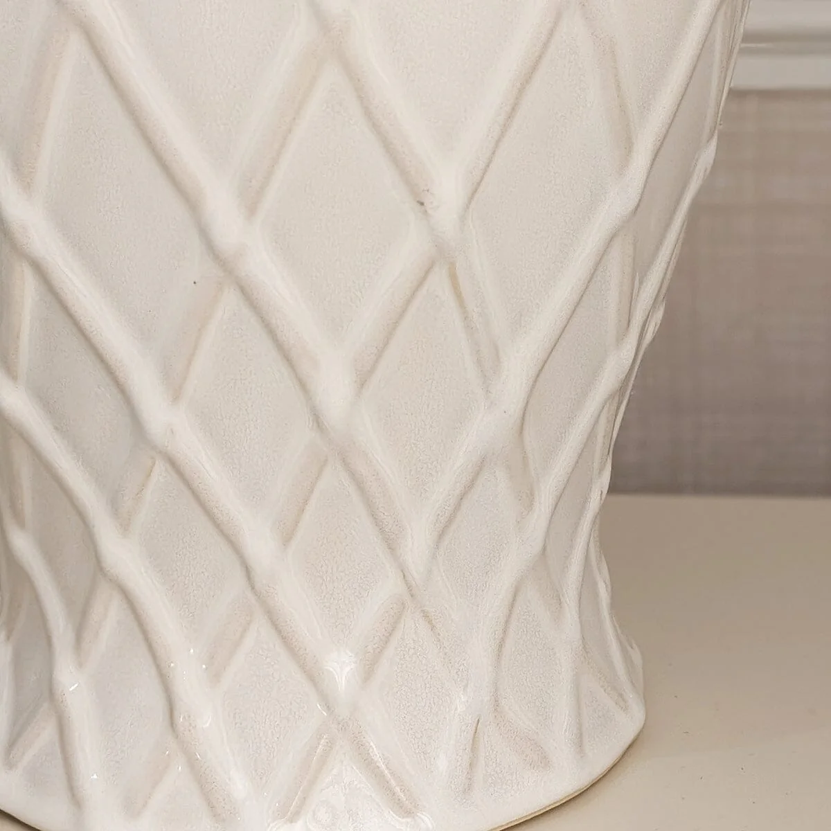 Stratford Ceramic Ginger Jar Lamp with Neutral Linen Shade - Image 2