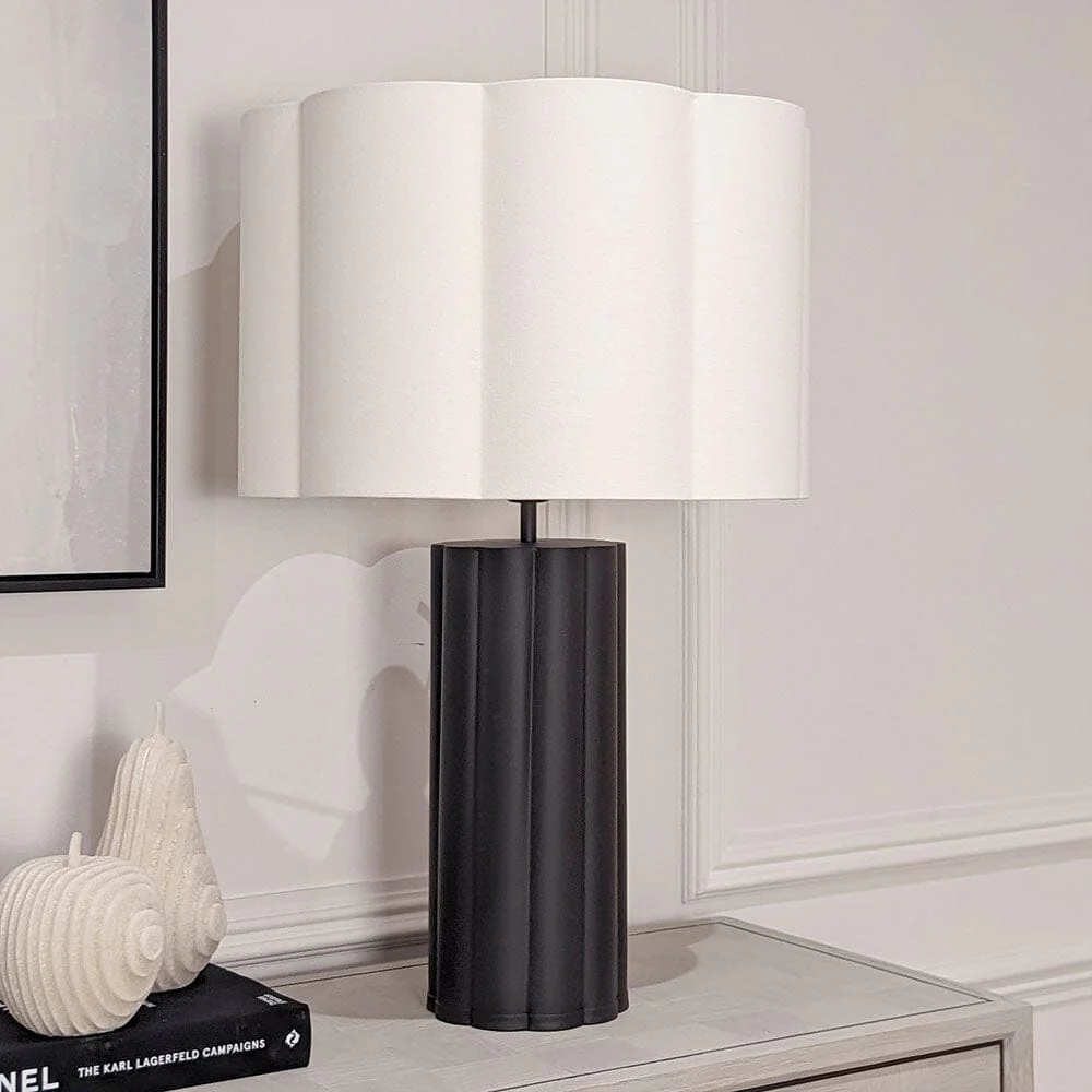 Tala Black & Cream Scalloped Table Lamp - Image 3