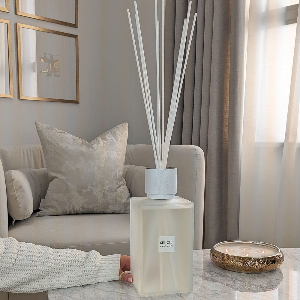 White Alang Alang XL Statement Reed Diffuser- 2200ml - Image 4