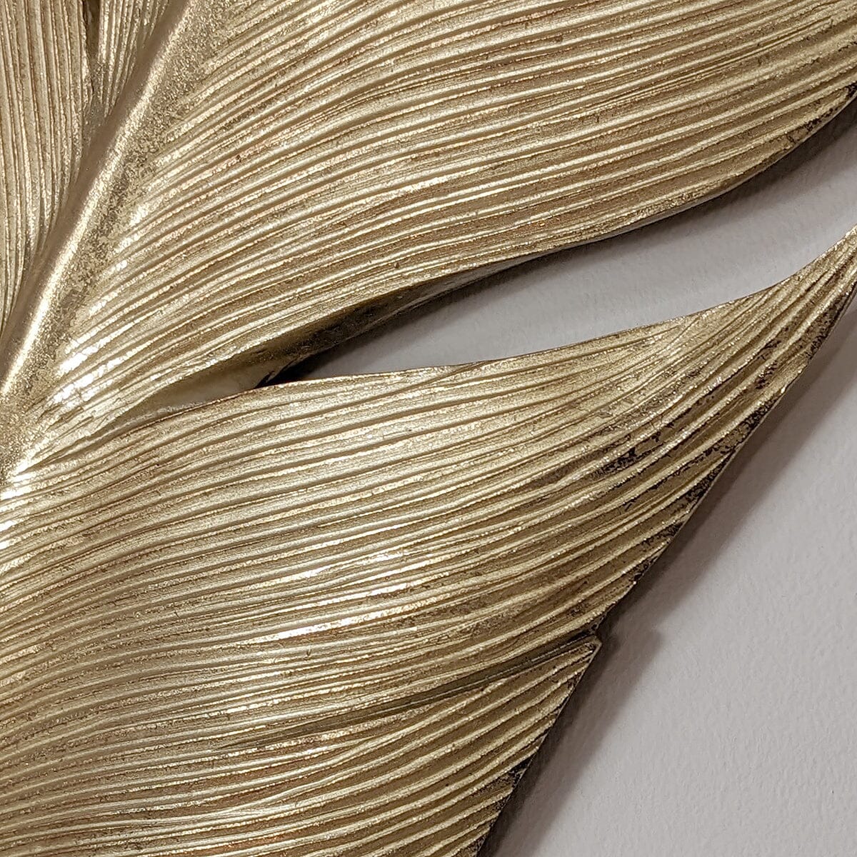 Yasmin Large Gold Feather Wall Decoration - Image 3