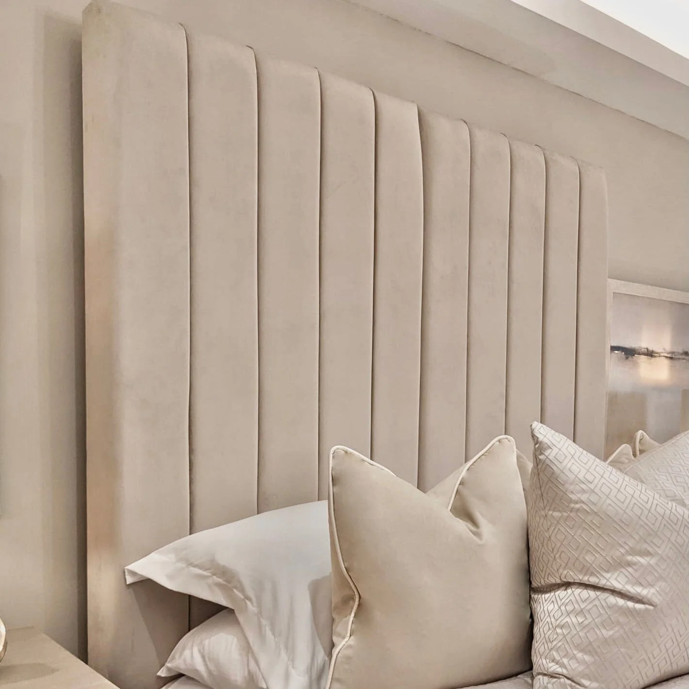 Zana Vanilla Luxury Panelled Ottoman Storage Bed - Image 3